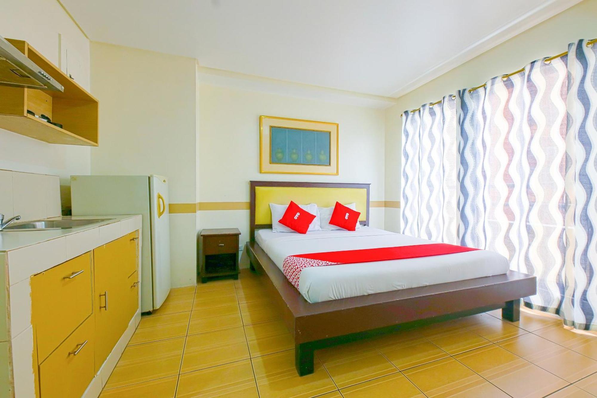 OYO 769 Poblacion Suites Polaris Makati City Exterior foto