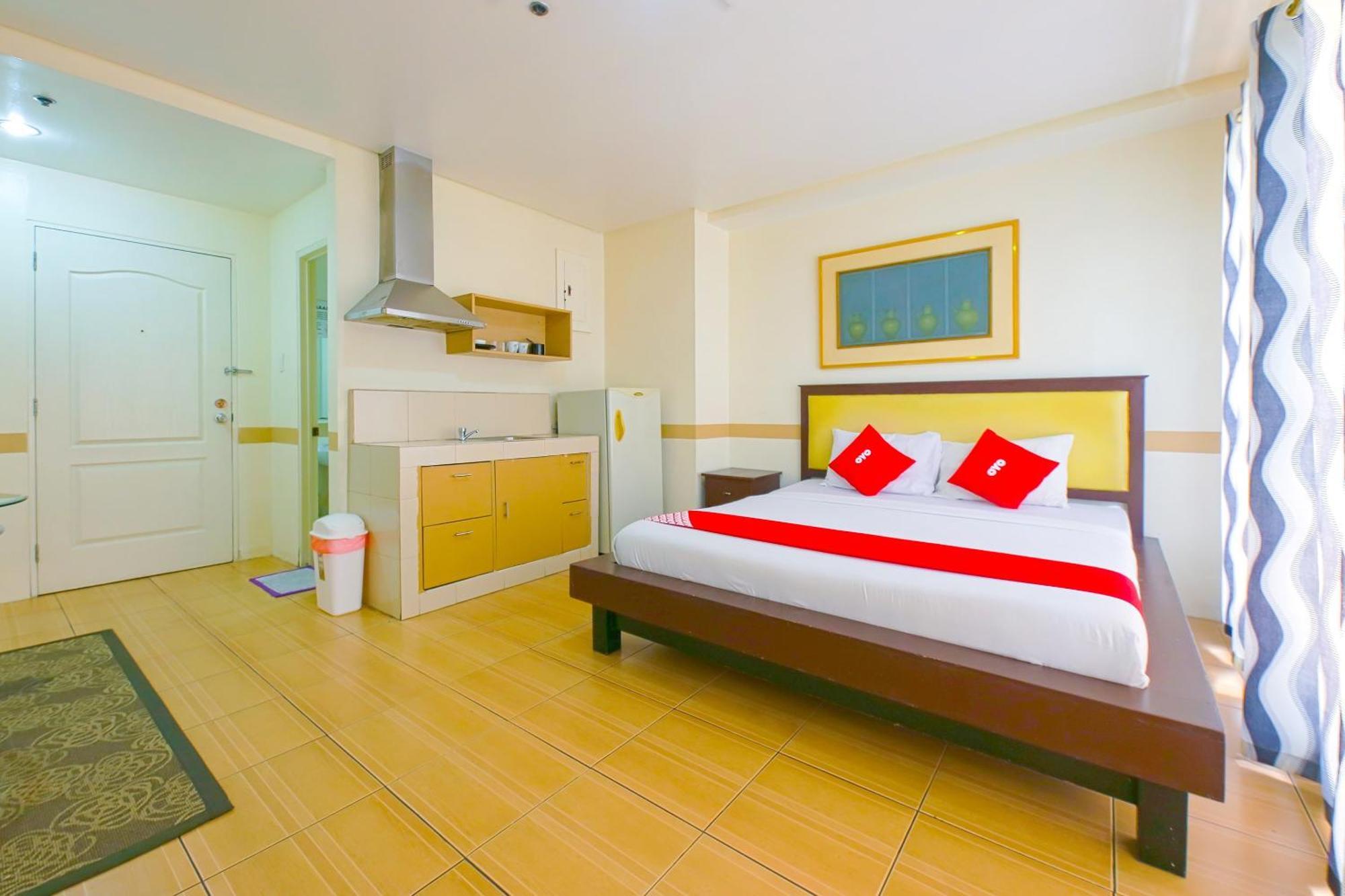 OYO 769 Poblacion Suites Polaris Makati City Exterior foto